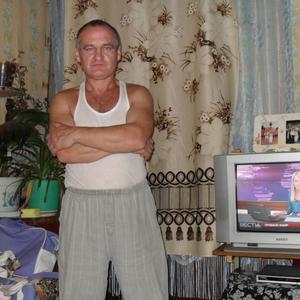 Юрий, 63 года, Москва