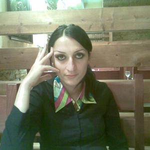 Девушки в Тбилиси: Tamuna, 45 - ищет парня из Тбилиси