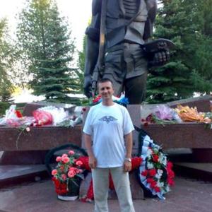 Парни в Нижний Тагиле: Андрей, 55 - ищет девушку из Нижний Тагила