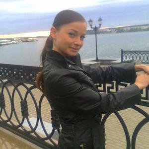Девушки в Ижевске: Наташа, 37 - ищет парня из Ижевска