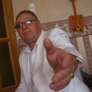 Парни в Калининграде: Александр, 65 - ищет девушку из Калининграда