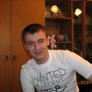 Илья, 37 лет, Новосибирск