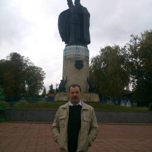Парни в Хабаровск-43: Саша, 59 - ищет девушку из Хабаровск-43