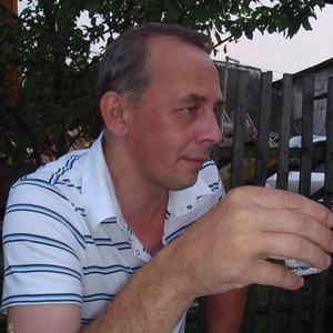 Игорь, 62 года, Санкт-Петербург