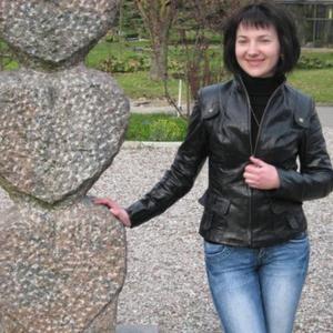 Девушки в Калининграде: Анастасия, 39 - ищет парня из Калининграда