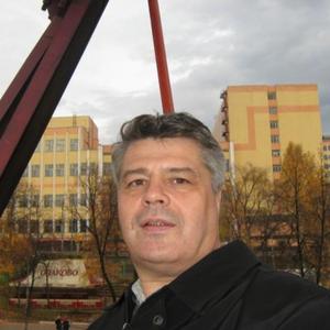 Парни в Ижевске: Михаил, 62 - ищет девушку из Ижевска