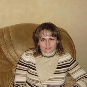 Девушки в Магнитогорске: Оксана, 42 - ищет парня из Магнитогорска