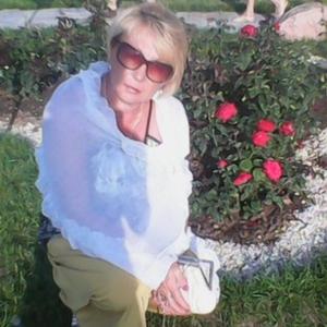 Девушки в Йошкар-Оле: Валентина Гаврилова, 64 - ищет парня из Йошкар-Олы