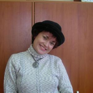Лариса, 45 лет, Казань