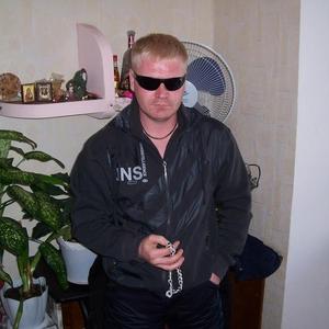 Парни в Комсомольске-На-Амуре: Андрей Смирнов, 39 - ищет девушку из Комсомольска-На-Амуре