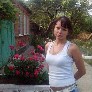 Девушки в Таганроге: Алина, 38 - ищет парня из Таганрога
