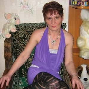 Девушки в Ижевске: Марина, 62 - ищет парня из Ижевска