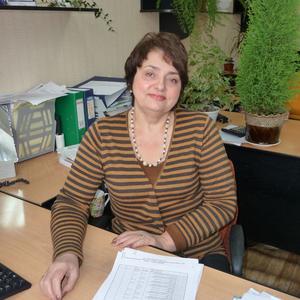Девушки в Таганроге: Людмила, 71 - ищет парня из Таганрога
