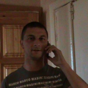 Парни в Нягани: Анатолий, 44 - ищет девушку из Нягани