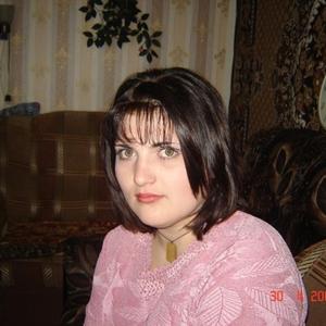 Девушки в Петрозаводске: Инна, 44 - ищет парня из Петрозаводска