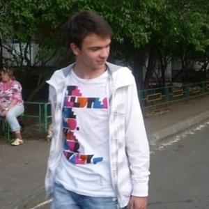 Максим, 32 года, Москва