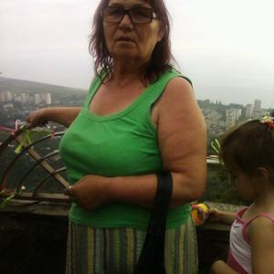 Девушки в Саратове: Галина Усцова, 75 - ищет парня из Саратова