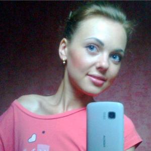 Девушки в Омске: Любава, 33 - ищет парня из Омска