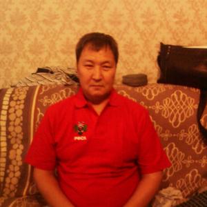 Парни в Якутске: Василий, 59 - ищет девушку из Якутска