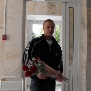 Парни в Томске: Sergej, 48 - ищет девушку из Томска