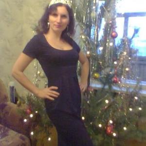 Девушки в Саратове: Ирина, 54 - ищет парня из Саратова