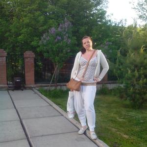 Девушки в Новокузнецке: Арина, 41 - ищет парня из Новокузнецка