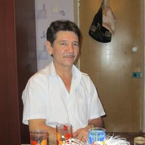 Парни в Барнауле (Алтайский край): Фаниль, 62 - ищет девушку из Барнаула (Алтайский край)