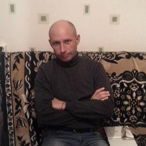 Парни в Гатчине: Сергей, 55 - ищет девушку из Гатчины