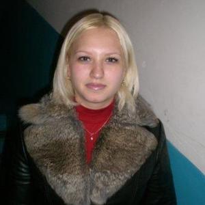 Девушки в Челябинске: Алёна, 32 - ищет парня из Челябинска