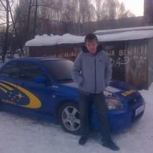 Парни в Челябинске: Артём, 28 - ищет девушку из Челябинска