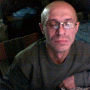 Юрий, 59 лет, Барнаул