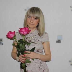 Девушки в Петрозаводске: Марина, 38 - ищет парня из Петрозаводска