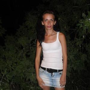 Девушки в Липецке: Юля, 39 - ищет парня из Липецка