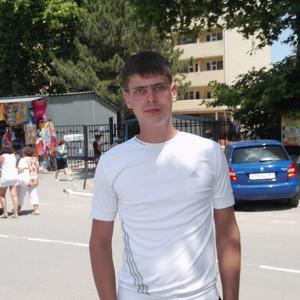 Юрий, 37 лет, Волгодонск