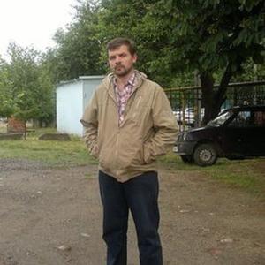 Парни в Лабинске: Виталий, 56 - ищет девушку из Лабинска