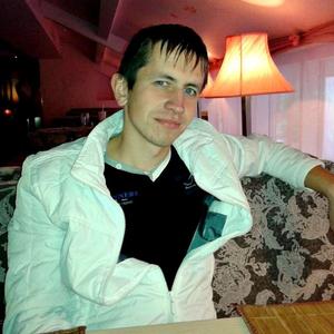 Парни в Гатчине: Дмитрий , 36 - ищет девушку из Гатчины