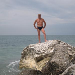 Алексей, 67 лет, Иваново