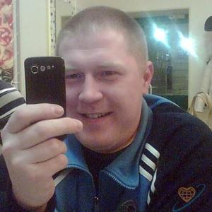 Парни в Бийске: Антон, 45 - ищет девушку из Бийска