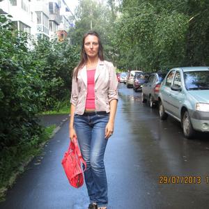 Девушки в Томске: Екатерина, 42 - ищет парня из Томска