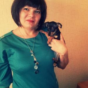 Девушки в Ангарске: Валентина, 49 - ищет парня из Ангарска