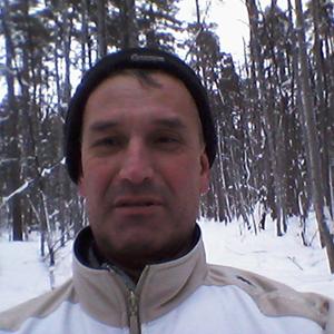 Парни в Нижнекамске: Владимир Коновалов, 60 - ищет девушку из Нижнекамска