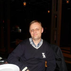 Анатолий, 47 лет, Москва