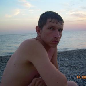 Виктор, 42 года, Ярославль