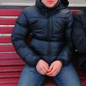 Парни в Кемерово: Артем, 33 - ищет девушку из Кемерово