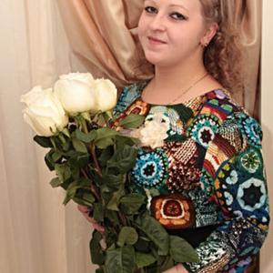 Девушки в Владивостоке: Кристина, 30 - ищет парня из Владивостока