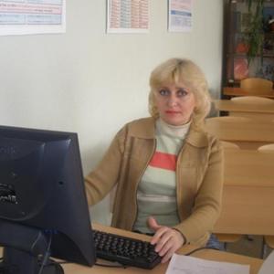 Девушки в Нижнекамске: Ания, 52 - ищет парня из Нижнекамска
