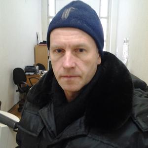 Парни в Ижевске: Александр, 65 - ищет девушку из Ижевска