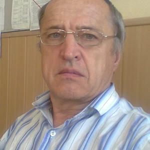 Парни в Магнитогорске: Михаил Бичан, 67 - ищет девушку из Магнитогорска