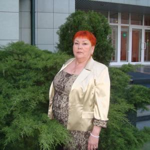 Людмила, 68 лет, Томск
