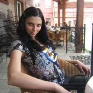 Девушки в Сумы (Украина): Юля, 33 - ищет парня из Сумы (Украина)